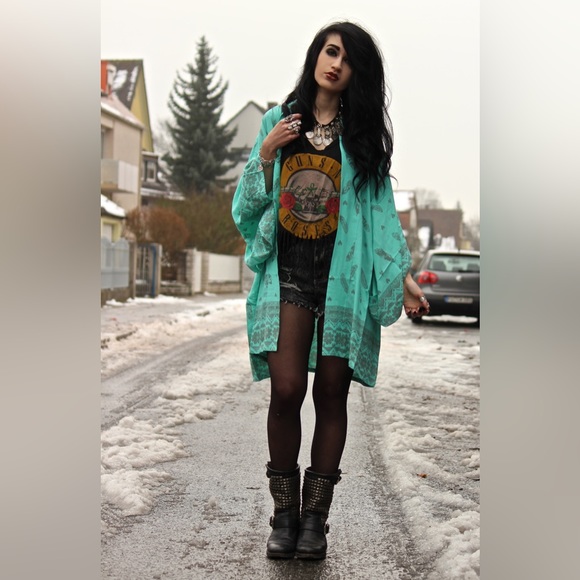 Spell & the Gypsy Collective Skull Tribe Kimono Turquoise - RARE Spell Designs - Picture 4 of 13